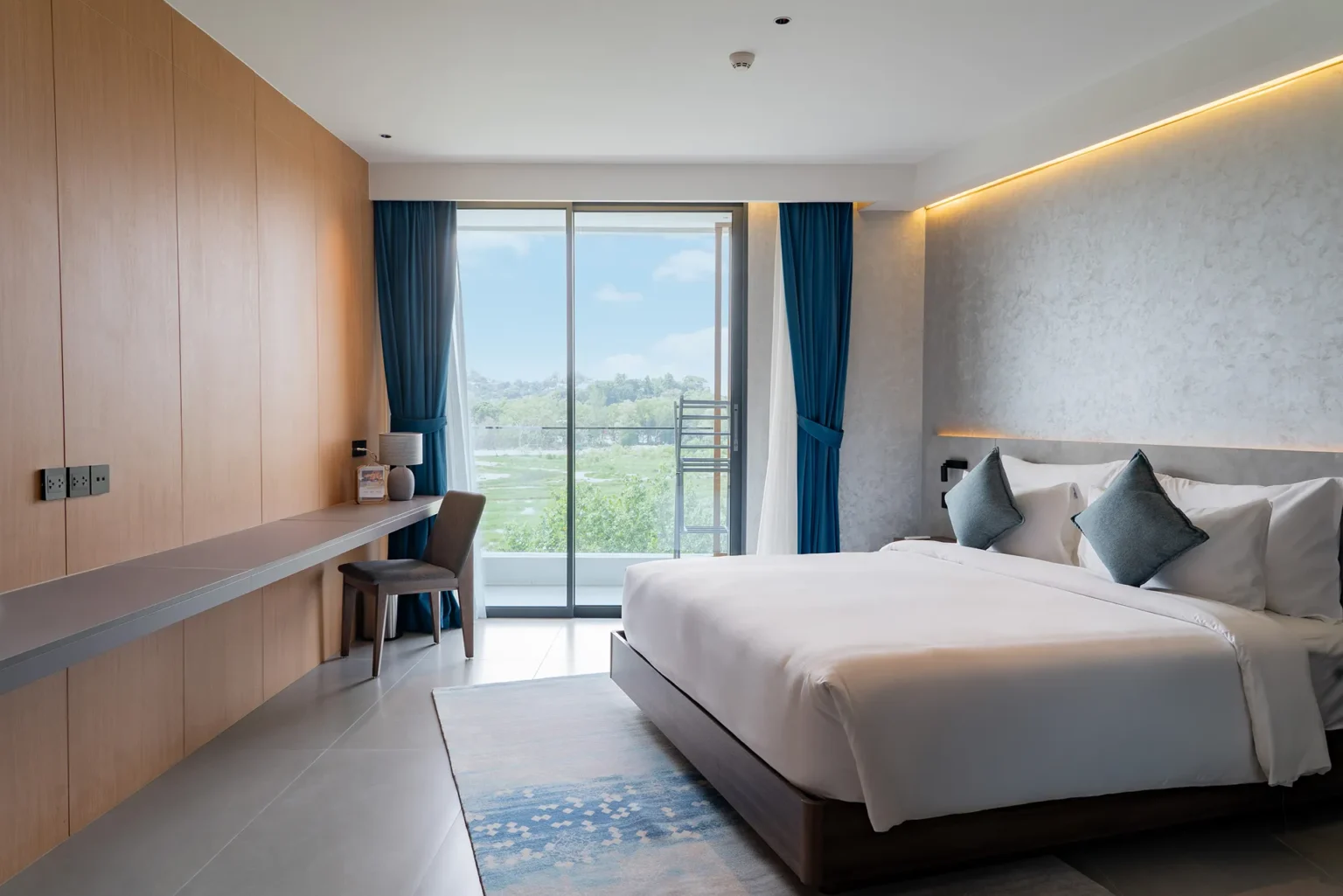 Kora Beach Resort Phuket_Accomodations_Junior Suite (5) 1