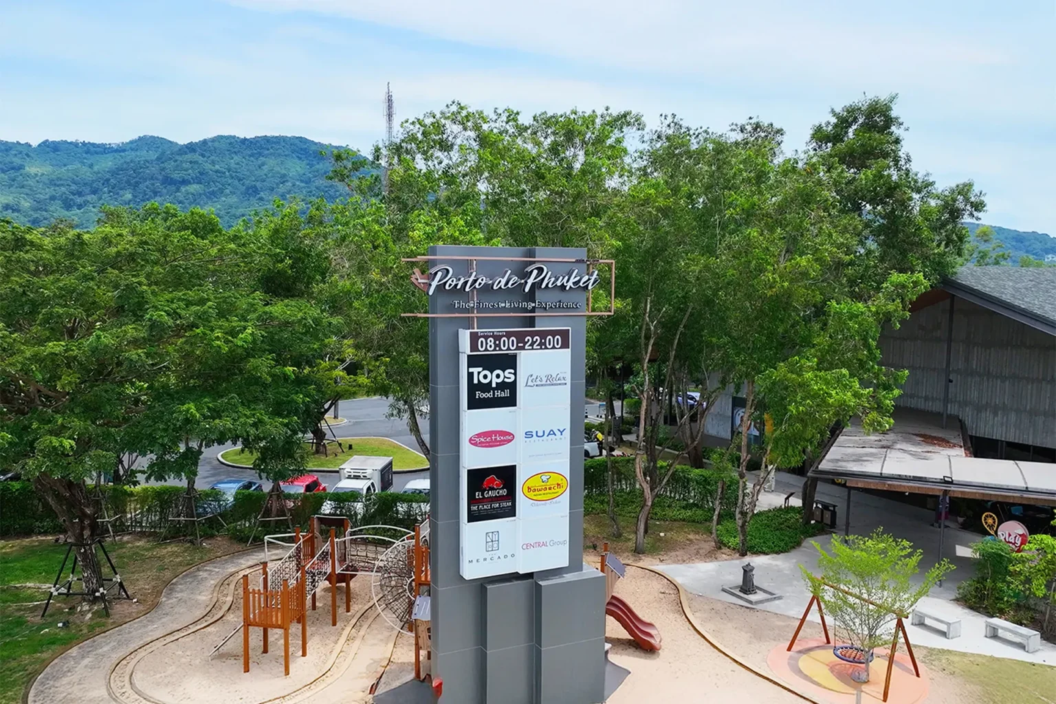 Porto-de-Phuket-shopping-market-Bangtao 1